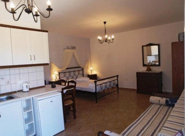 Island House Mare Apartment Милопотас Екстериор снимка
