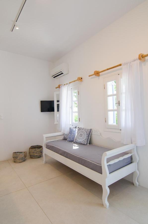 Island House Mare Apartment Милопотас Екстериор снимка